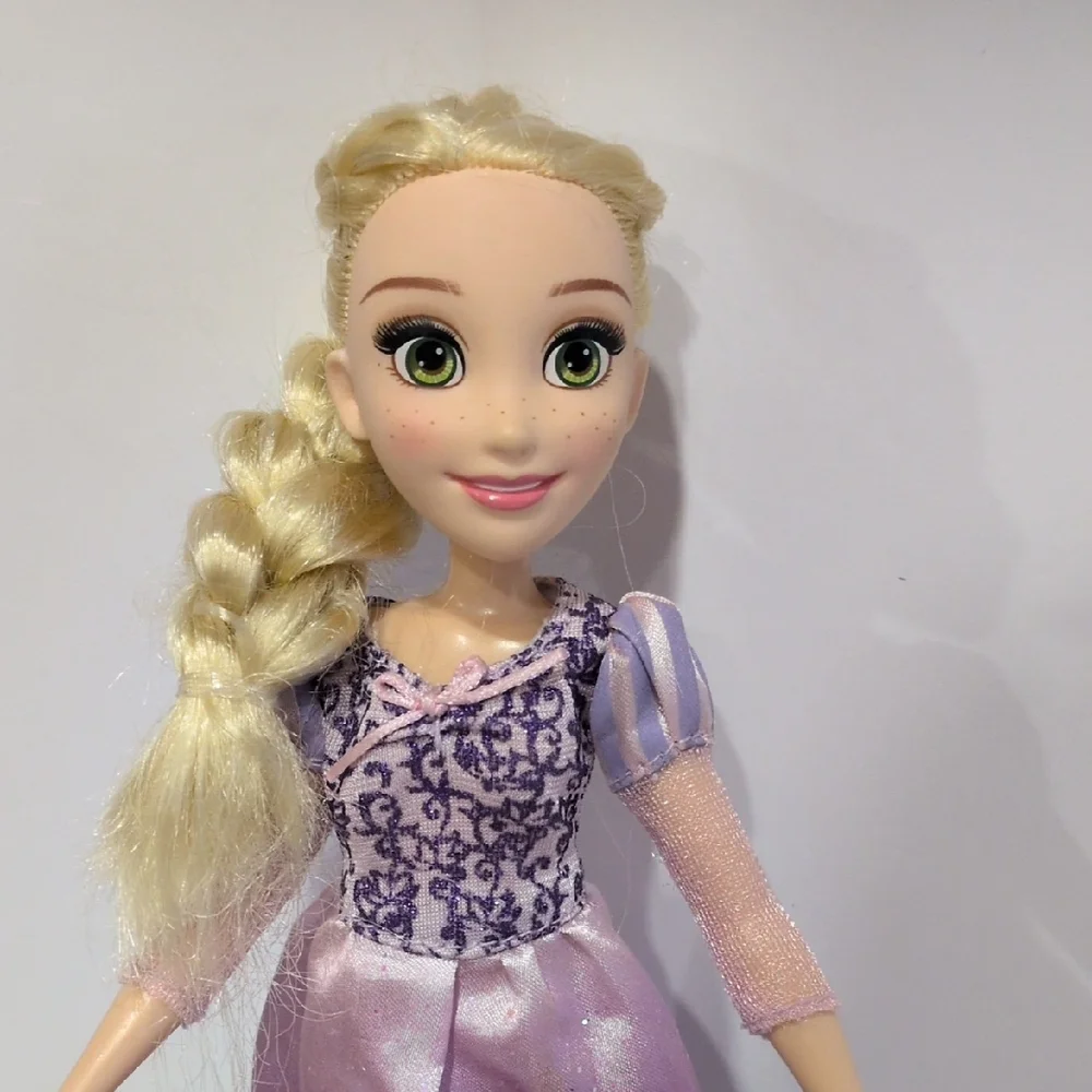 Disney Princess Doll Bundle - Picture 4 of 12